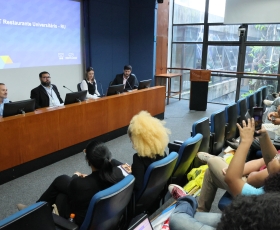 Apresentação dos resultados do Grupo de Trabalho sobre o Restaurante Universitário, com DAF, DPO e RU. 25/11/2025. Foto: Beto Monteiro/Ascom UnB